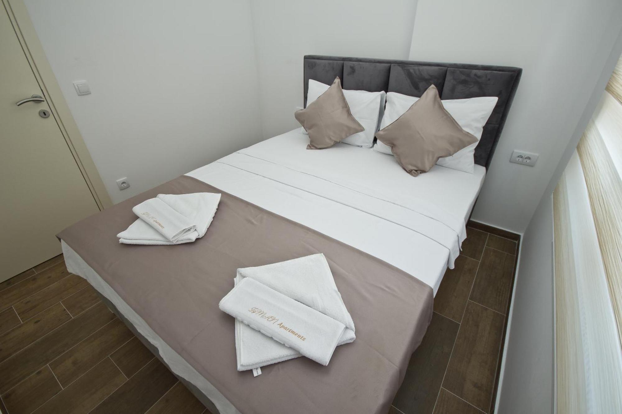 Igman Apartments Tivat Phòng bức ảnh