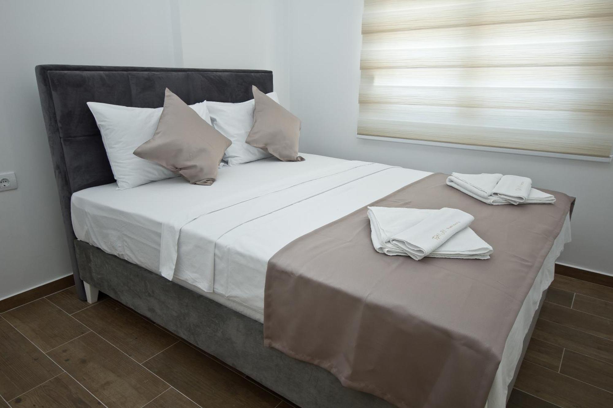 Igman Apartments Tivat Phòng bức ảnh