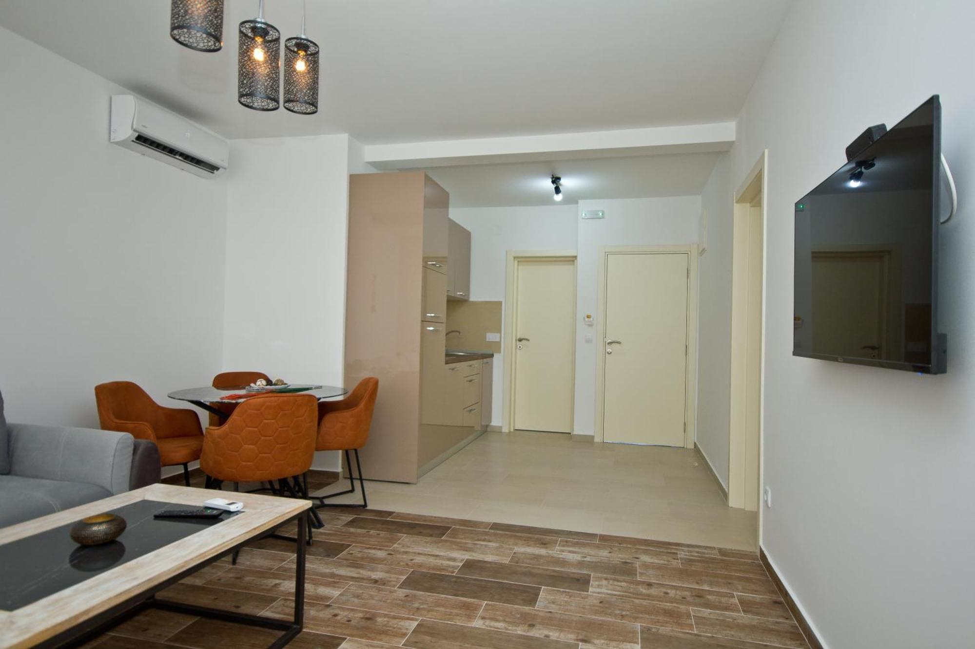 Igman Apartments Tivat Phòng bức ảnh