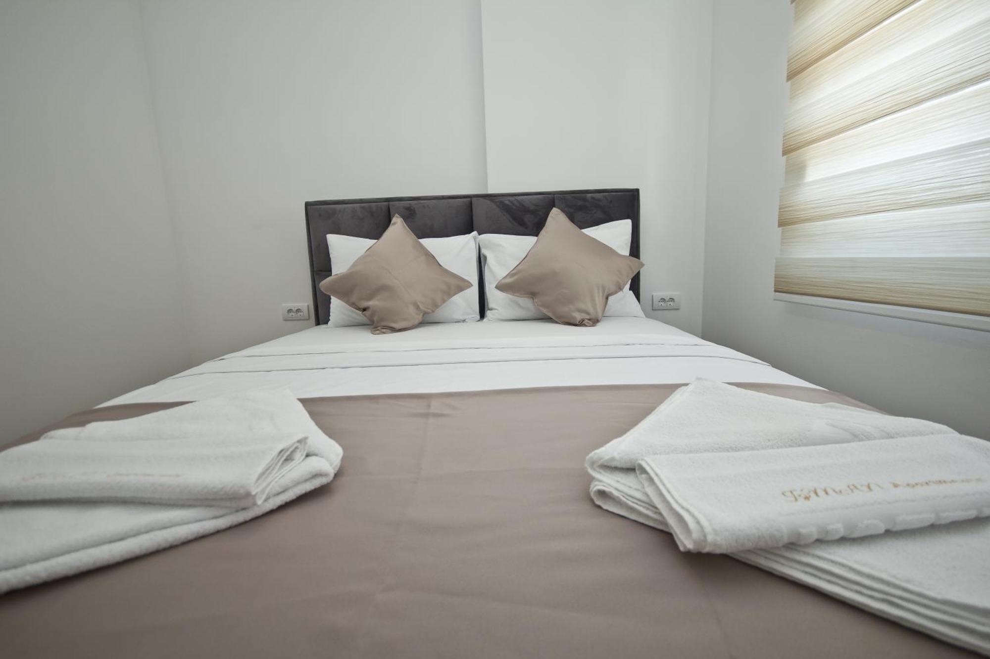 Igman Apartments Tivat Phòng bức ảnh